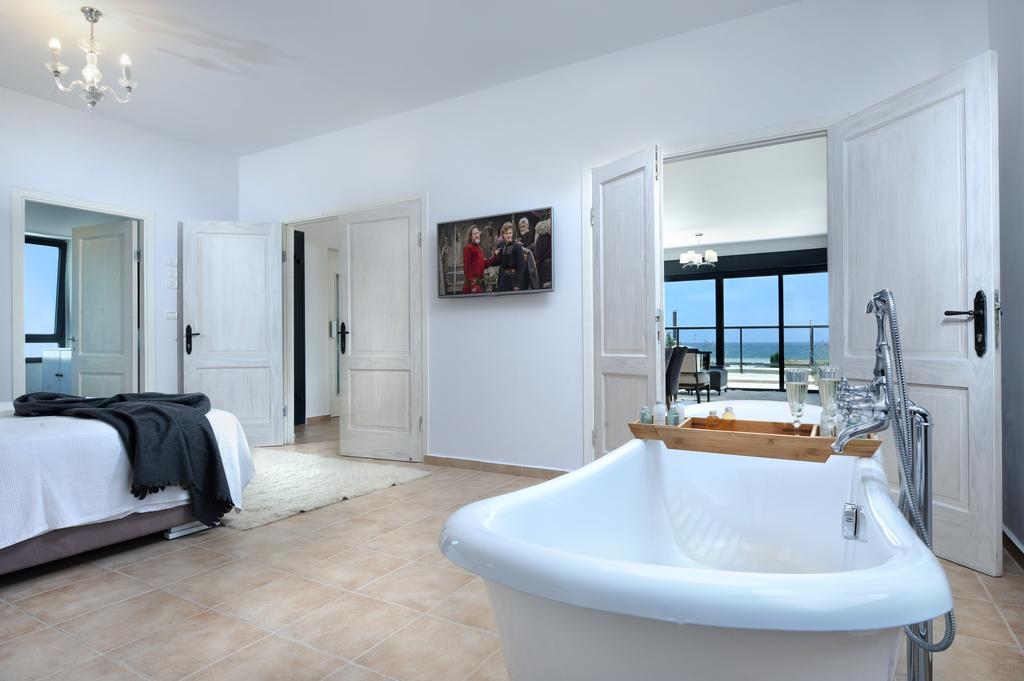 Yamim Suites On The Beach シャヴ・ジオン エクステリア 写真