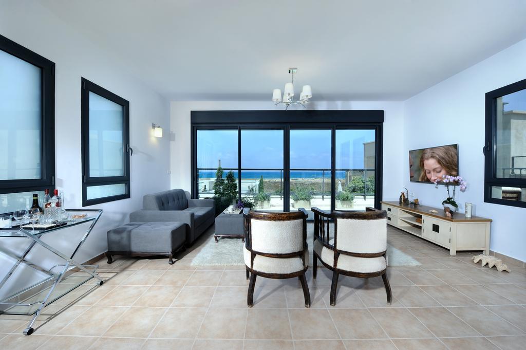 Yamim Suites On The Beach シャヴ・ジオン エクステリア 写真